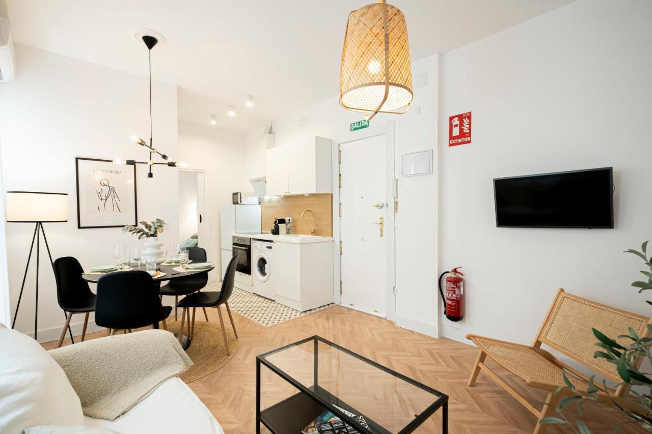 For You Rentals Apartamento Temporal Delicias Madrid Ccr9 Exterior foto
